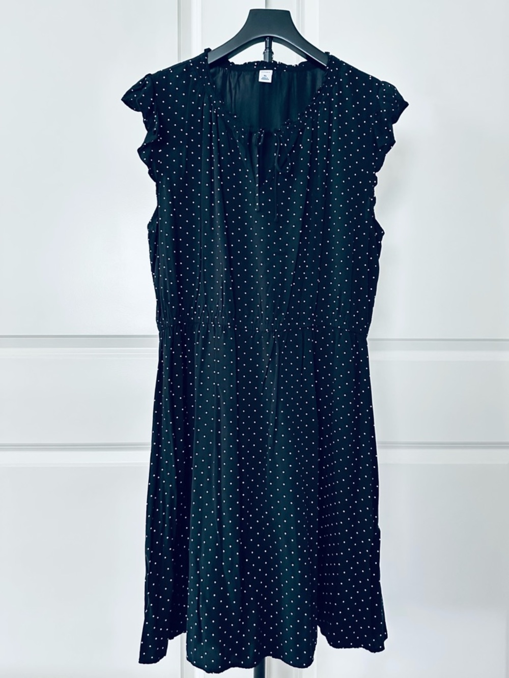 Women’s Old Navy Sleeveless Black & White Polka Dot Flutter Dress XL